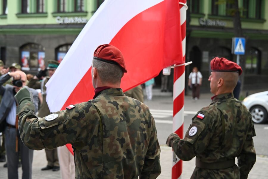 W Miechowie odsłonięto tablicę Apoloniusza Józefowicza i Stefana Miłkowskiego. Fot. Janusz Ślęzak (IPN)
