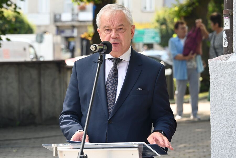 W Miechowie odsłonięto tablicę Apoloniusza Józefowicza i Stefana Miłkowskiego. Fot. Janusz Ślęzak (IPN)