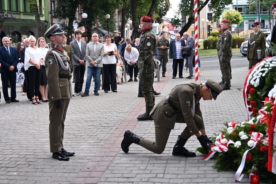 W Miechowie odsłonięto tablicę Apoloniusza Józefowicza i Stefana Miłkowskiego. Fot. Janusz Ślęzak (IPN)