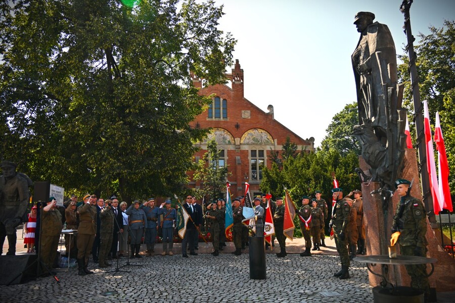 112. rocznica wymarszu Pierwszej Kompanii Kadrowej z krakowskich Oleandrów. Fot. Żaneta Wierzgacz (IPN)