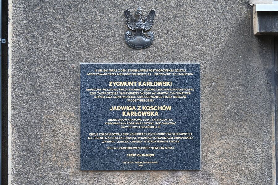 Kraków. 82. rocznica śmierci gen. Stanisława Rostworowskiego oraz Jadwigi i Zygmunta Karłowskich. Fot. Janusz Ślęzak (IPN)