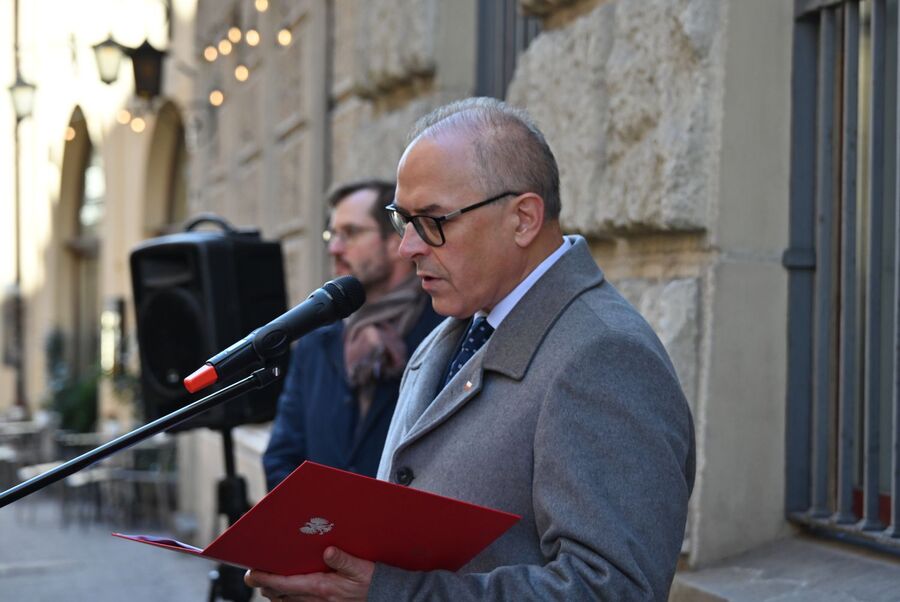 Odsłonięcie tablicy Wandy i Andrzeja Półtawskich w Krakowie. Fot. Janusz Ślęzak (IPN)
