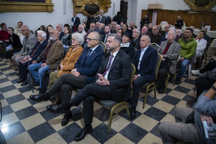 Sesja popularnonaukowa poświęcona Wandzie i Andrzejowi Półtawskim. Fot. Agnieszka Masłowska (IPN)