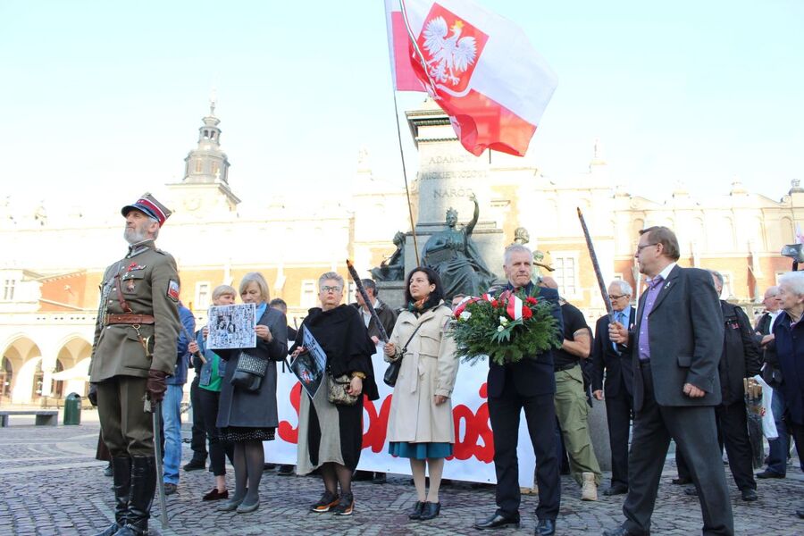 Uroczystości w ósmą rocznicę katastrofy smoleńskiej
