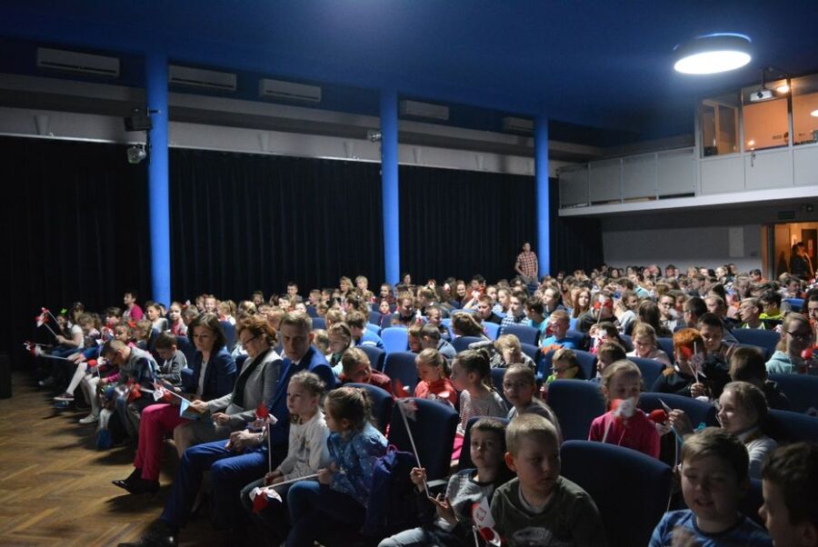 Droga do Niepodległej. Lekcja dr. Michała Zawiszy w Staszowie