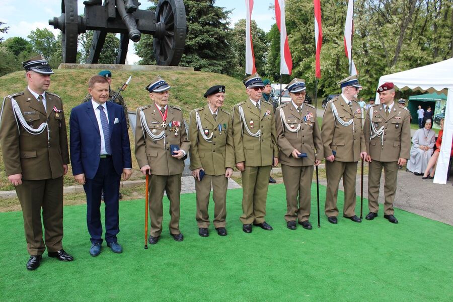 Zlot Dam i Kawalerów Orderu Virtuti Militari w Racławicach