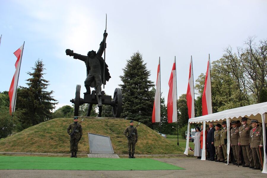 Zlot Dam i Kawalerów Orderu Virtuti Militari w Racławicach