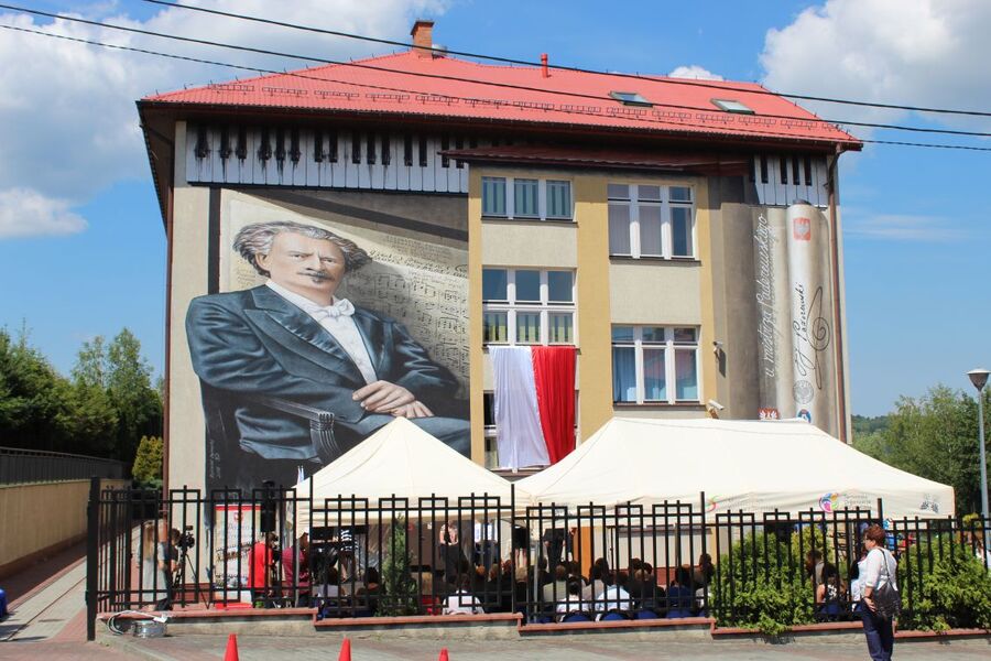 W Ciężkowicach odsłonięto mural przedstawiający Ignacego Jana Paderewskiego