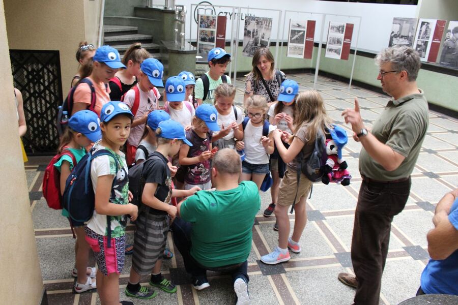Grupa uczniów z Polskiej Szkoły Dublin 15 na „Przystanku Historia” w Krakowie