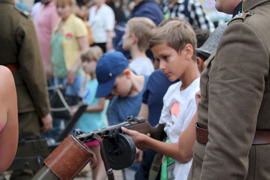 Piknik rodzinny z okazji 100-lecia odzyskania niepodległości. Kraków, pl. Szczepański, 15 sierpnia 2018