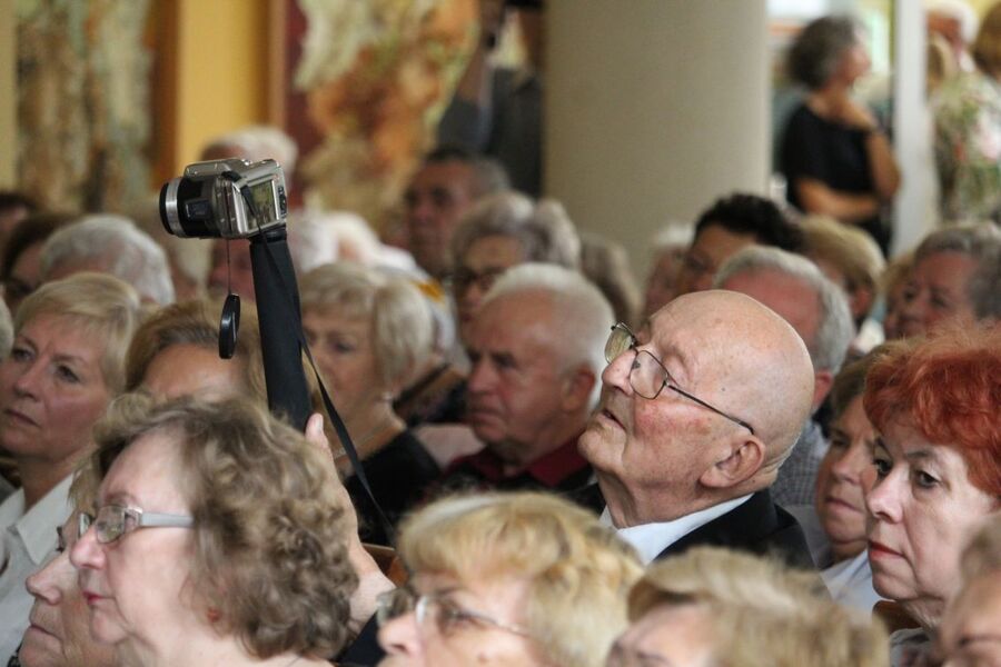 Seniorzy w hołdzie Powstańcom Warszawskim. Przegląd artystyczny w Krakowie