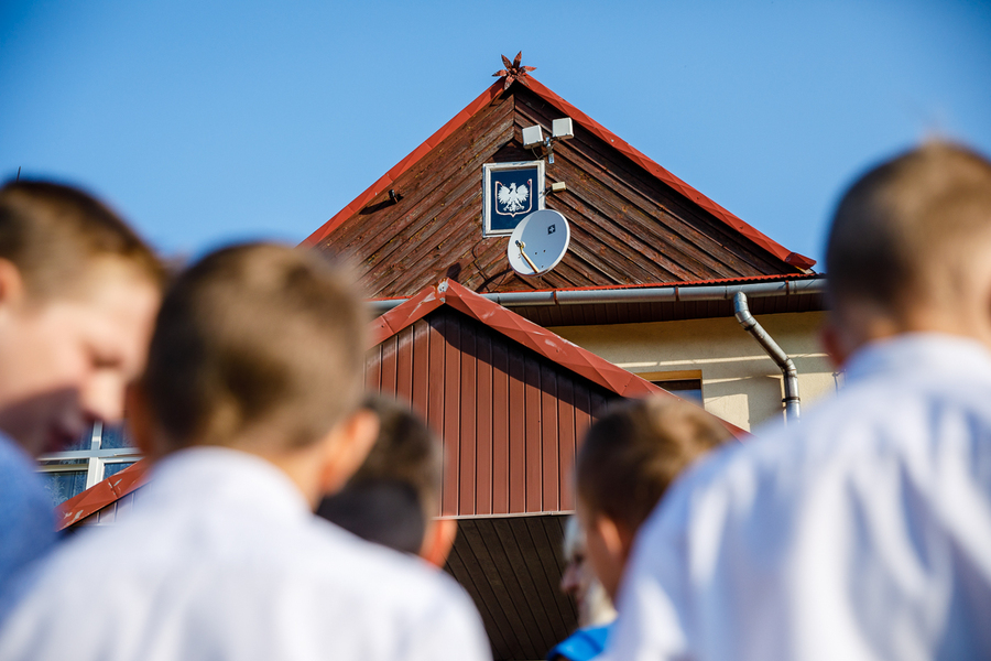 Inauguracja roku szkolnego w Stróży (powiat limanowski) z udziałem Prezesa IPN Jarosława Szarka – 3 września 2018. Fot. Sławek Kasper (IPN)