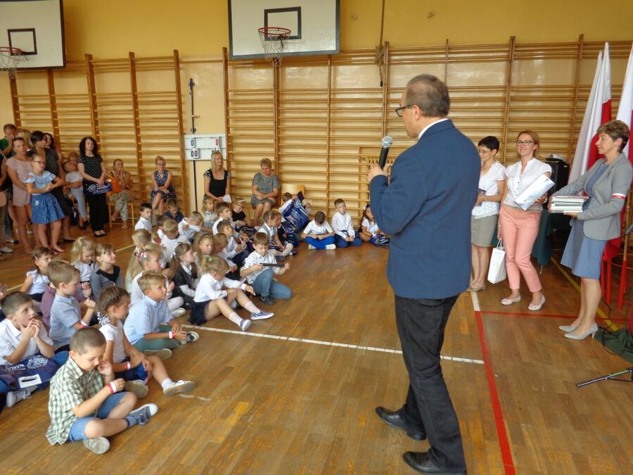 Inauguracja roku szkolnego w SP nr 5 im. Konfederacji Tatrzańskiej w Nowym Targu