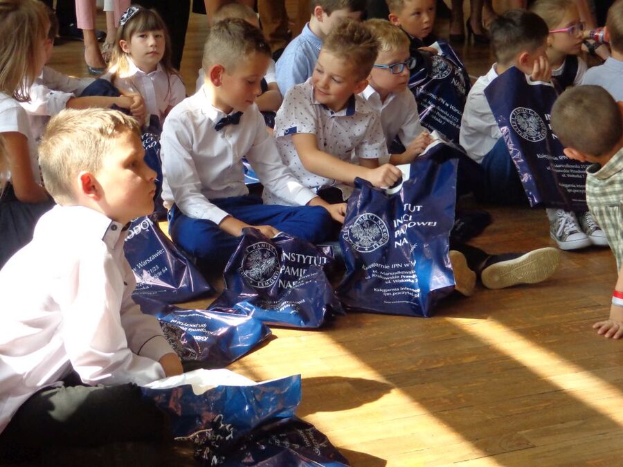 Inauguracja roku szkolnego w SP nr 5 im. Konfederacji Tatrzańskiej w Nowym Targu