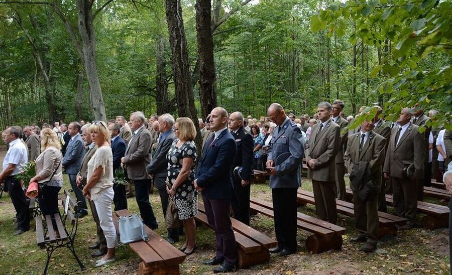 Otwarcie Leśnej Drogi Krzyżowej, Suchedniów (woj. świętokrzyskie)