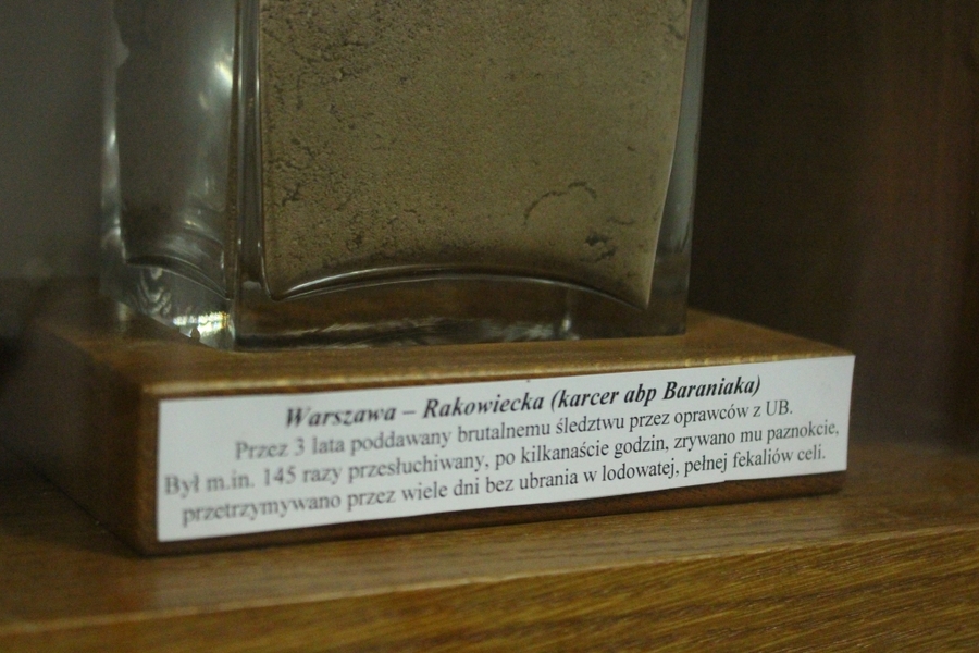 Uroczystości z okazji 100-lecia odzyskania przez Polskę Niepodległości w Centrum Edukacyjnym "Radosna Nowina 2000" w Piekarach