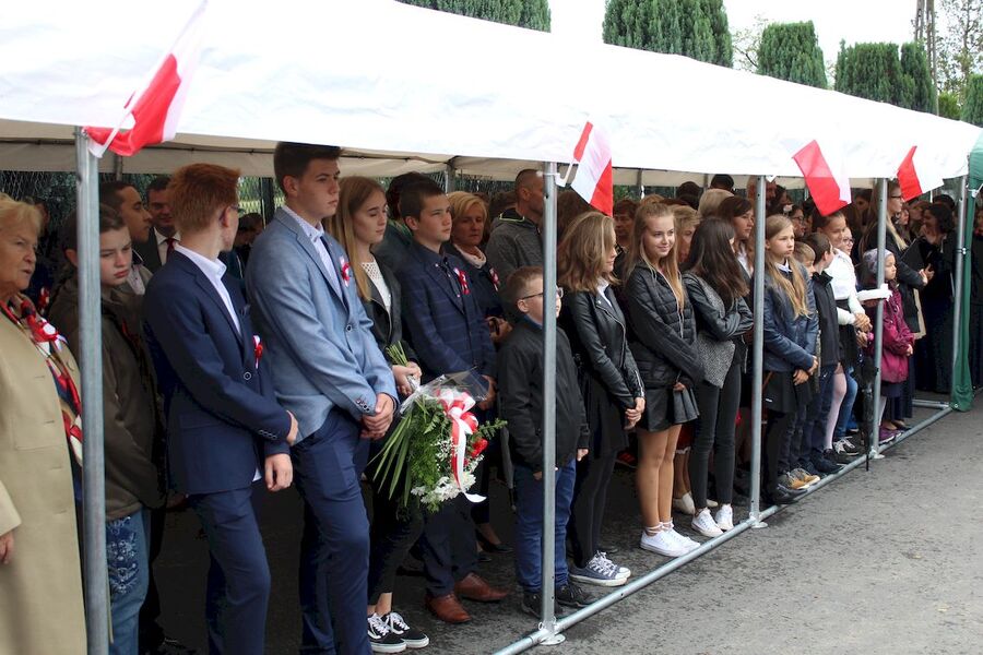 W Lanckoronie odsłonięto pomnik „Wiara i Wolność”