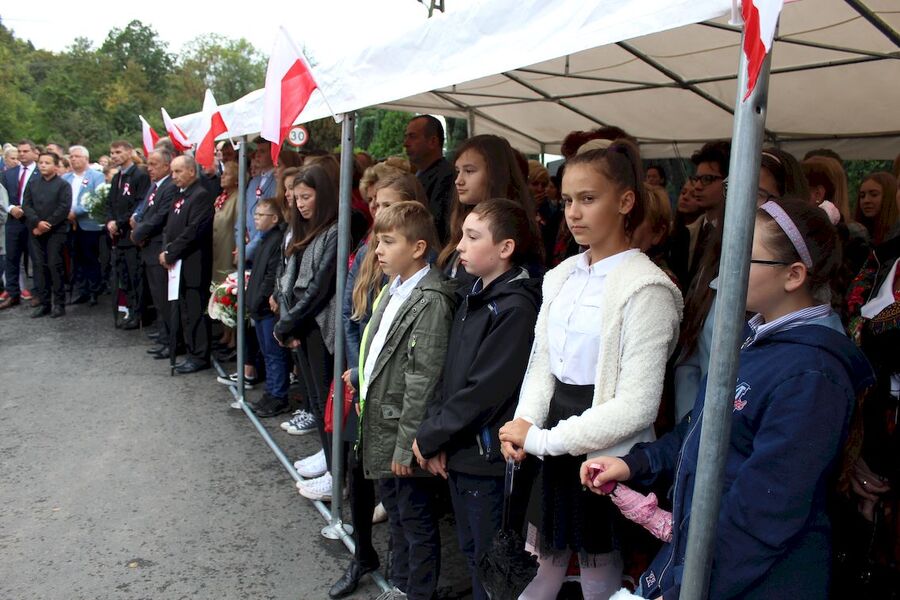 W Lanckoronie odsłonięto pomnik „Wiara i Wolność”