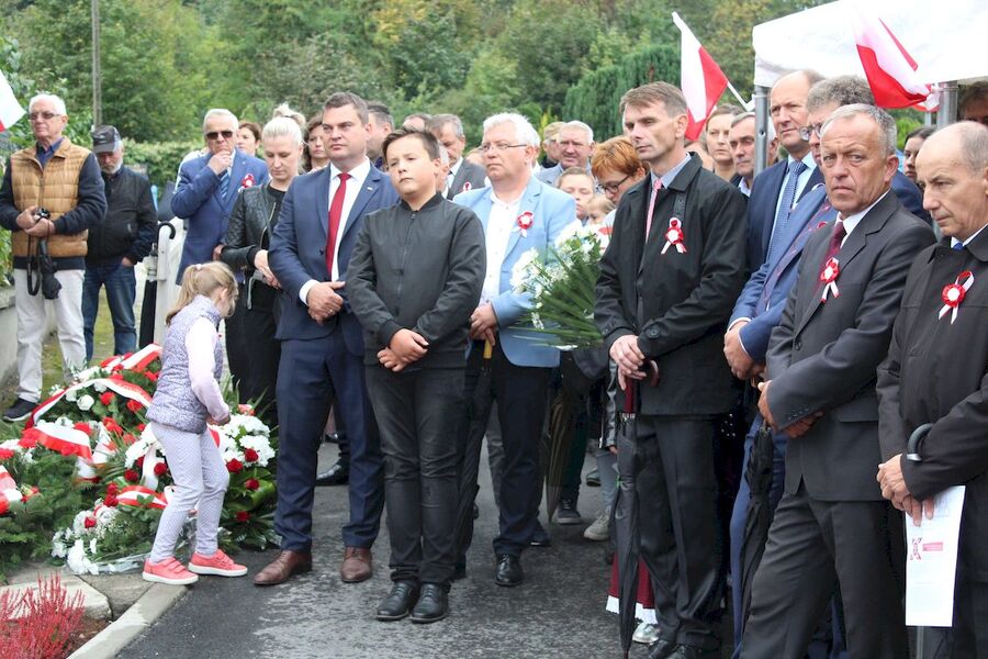 W Lanckoronie odsłonięto pomnik „Wiara i Wolność”