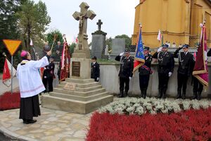 W Lanckoronie odsłonięto pomnik „Wiara i Wolność”