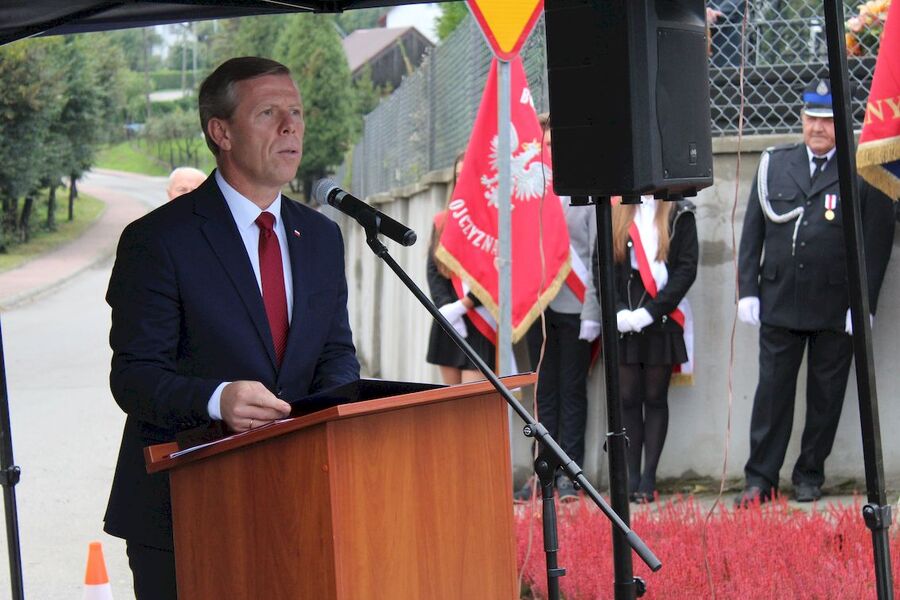 W Lanckoronie odsłonięto pomnik „Wiara i Wolność”