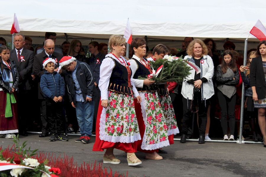 W Lanckoronie odsłonięto pomnik „Wiara i Wolność”