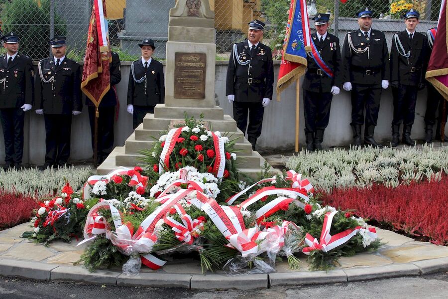 W Lanckoronie odsłonięto pomnik „Wiara i Wolność”