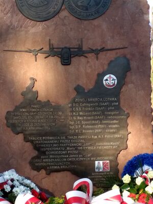 W Kocinie (woj. świętokrzyskie) odsłonięto pomnik upamiętniający lotników RAF