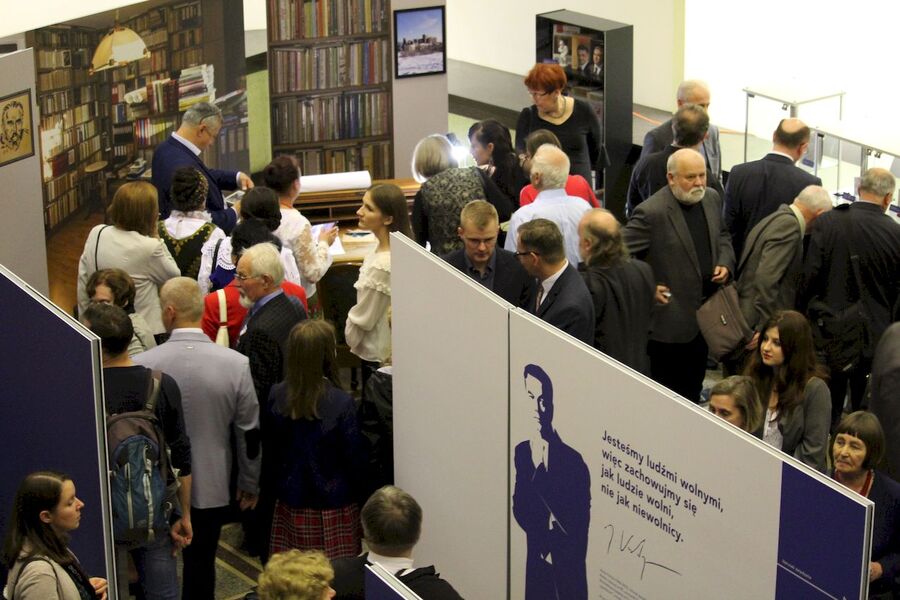 Wernisaż wystawy „Otwórzmy drzwi do wolności. Janusz Kurtyka 1960–2010” – Kraków, 9 listopada 2018