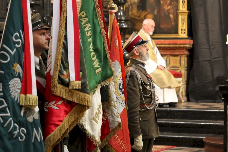 W Krakowie odsłonięto popiersia sześciu Ojców Niepodległości