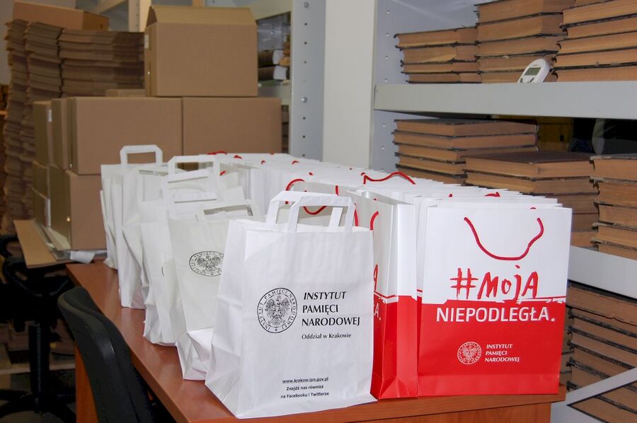 Uczestnicy XII Harcerskiego Biegu Niepodległości odwiedzili archiwum krakowskiego IPN