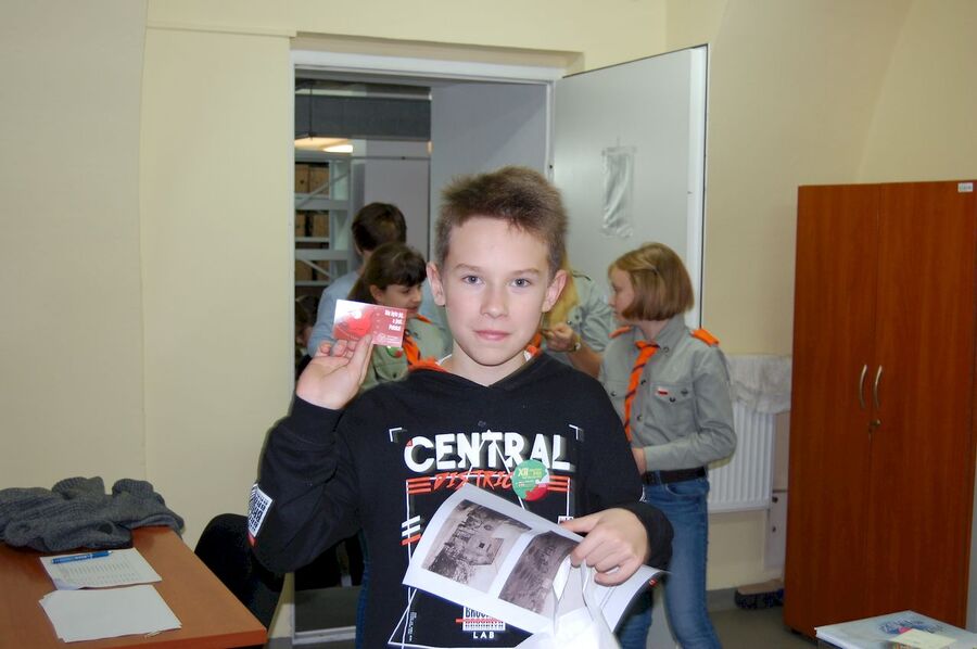 Uczestnicy XII Harcerskiego Biegu Niepodległości odwiedzili archiwum krakowskiego IPN