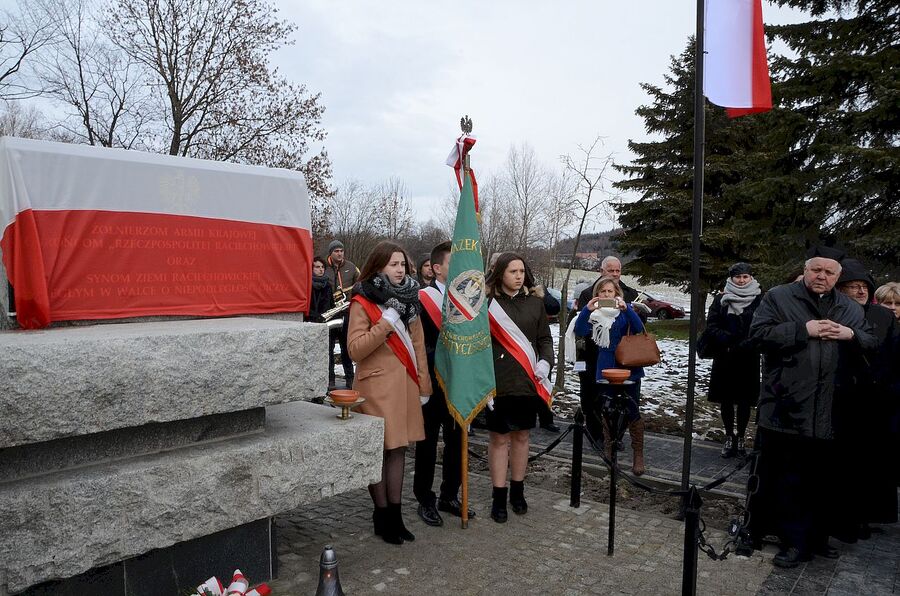 Uroczystość patriotyczna w Raciechowicach