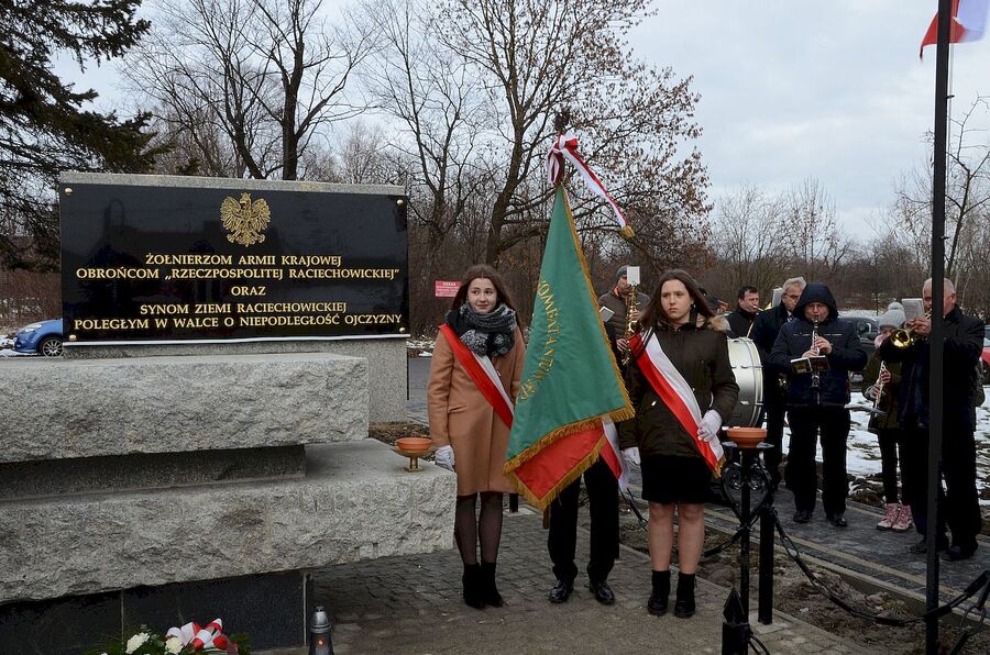 Uroczystość patriotyczna w Raciechowicach
