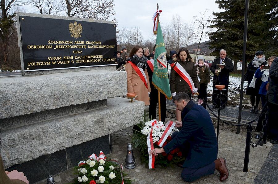 Uroczystość patriotyczna w Raciechowicach