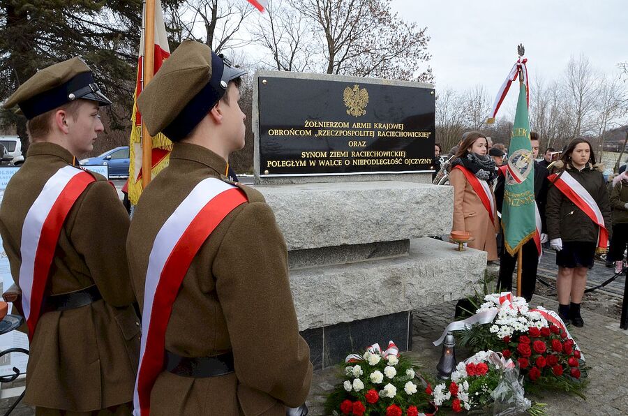 Uroczystość patriotyczna w Raciechowicach