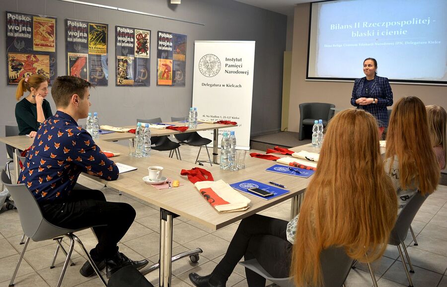 Korepetycje z historii najnowszej na kieleckim „Przystanku Historia”