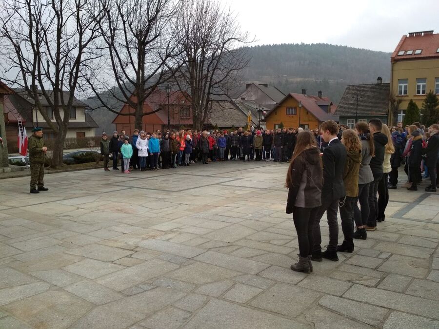 1 marca 2019, Tymbark. Odsłonięcie tablicy pamięci uczestników walk o niepodległości