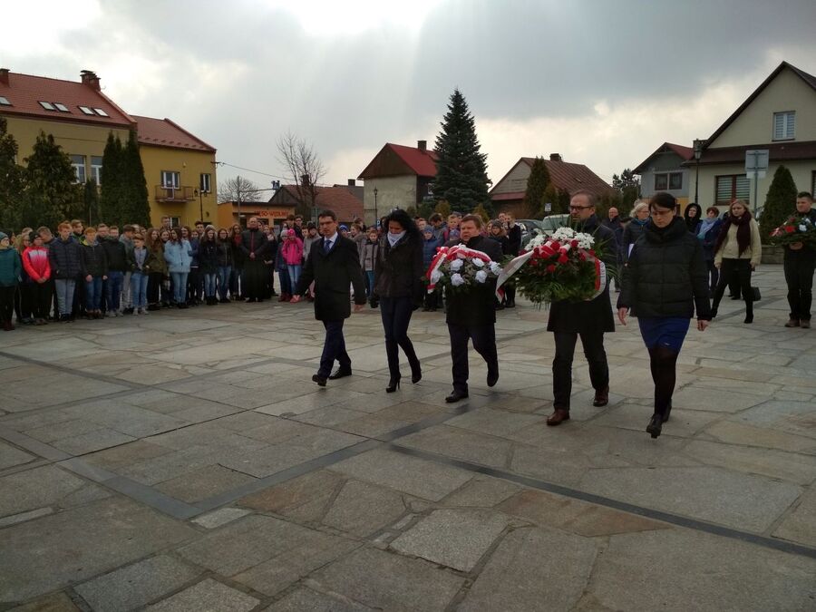 1 marca 2019, Tymbark. Odsłonięcie tablicy pamięci uczestników walk o niepodległości
