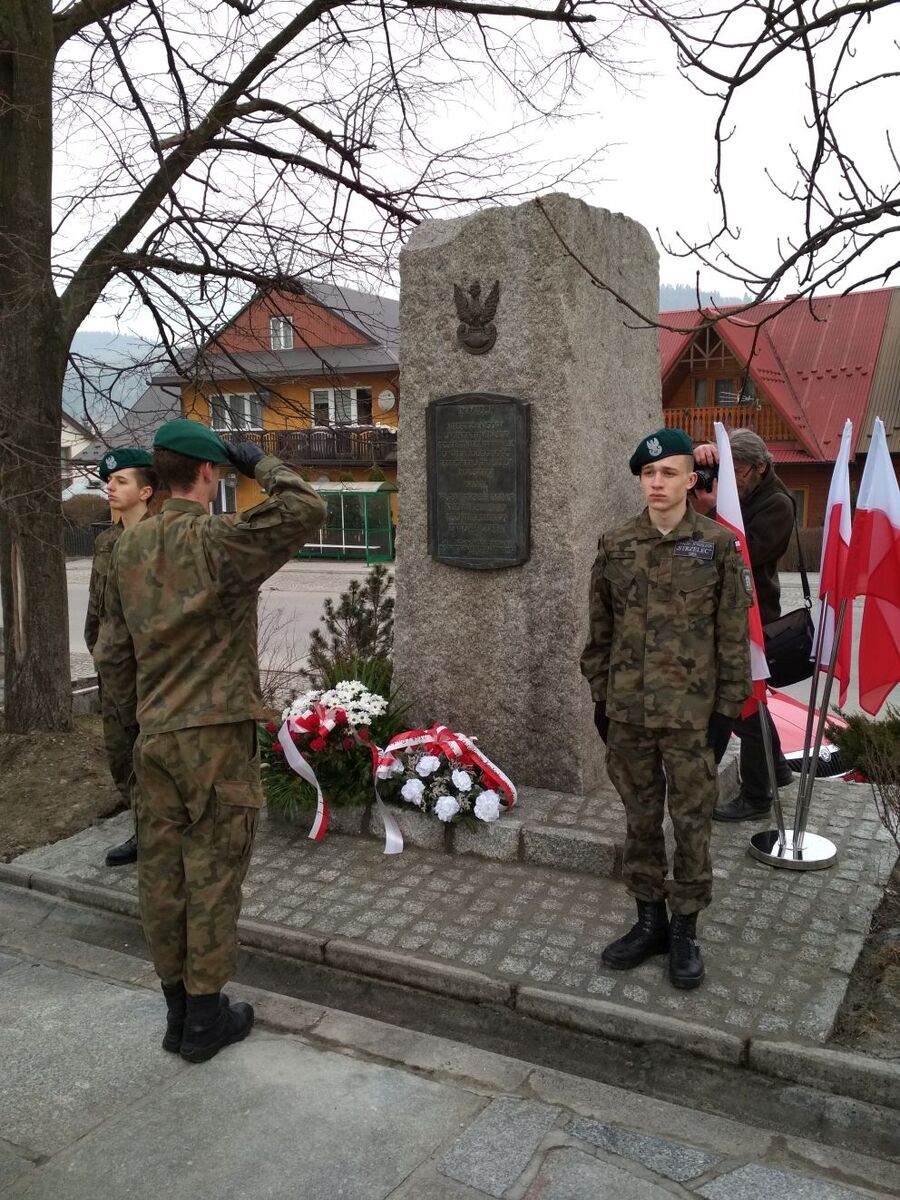 1 marca 2019, Tymbark. Odsłonięcie tablicy pamięci uczestników walk o niepodległości