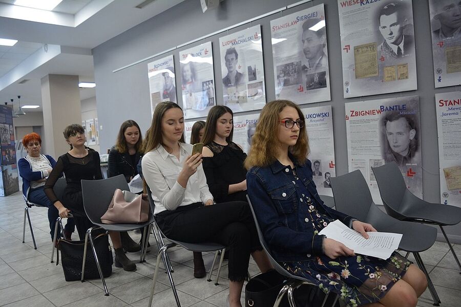 8 marca 2019. Kielecki półfinał konkursu recytatorskiego „W kręgu poezji i prozy lagrowej więźniarek KL Ravensbrück”