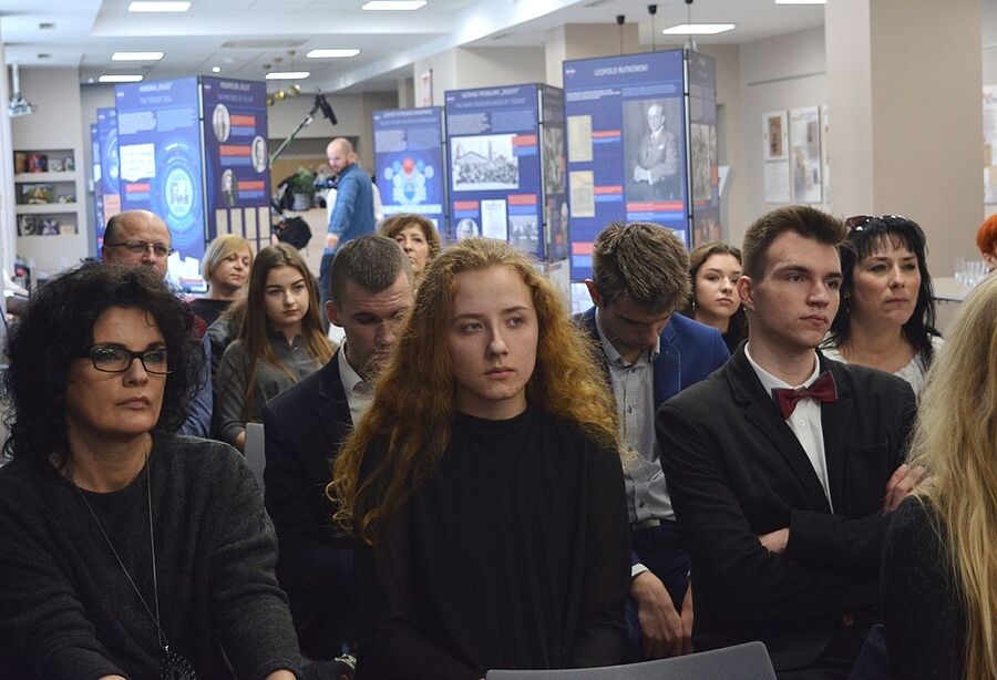 8 marca 2019. Kielecki półfinał konkursu recytatorskiego „W kręgu poezji i prozy lagrowej więźniarek KL Ravensbrück”