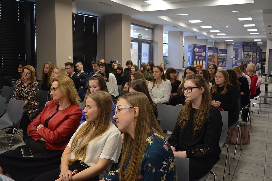 8 marca 2019. Kielecki półfinał konkursu recytatorskiego „W kręgu poezji i prozy lagrowej więźniarek KL Ravensbrück”