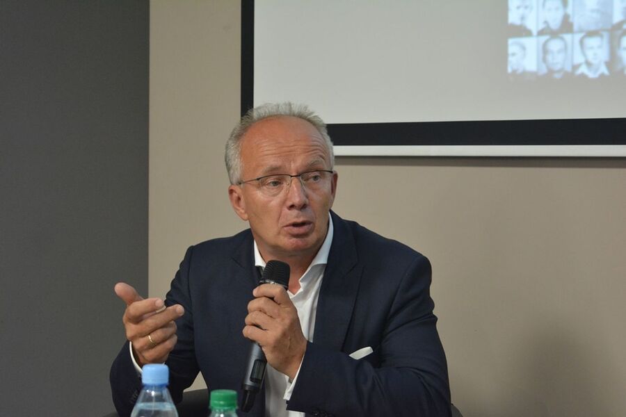 25 czerwca 2019. Spotkanie z prof. Krzysztofem Szwagrzykiem na kieleckim „Przystanku Historia”