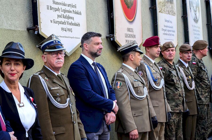 6 sierpnia 2019. Po złożeniu kwiatów przed Grobem Nieznanego Żołnierza kadrówka wyruszyła do Kielc