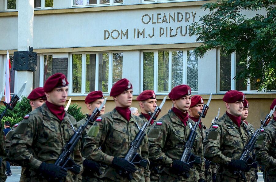 6 sierpnia 2019. Po złożeniu kwiatów przed Grobem Nieznanego Żołnierza kadrówka wyruszyła do Kielc