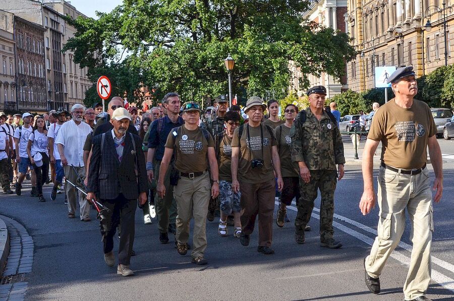 6 sierpnia 2019. Po złożeniu kwiatów przed Grobem Nieznanego Żołnierza kadrówka wyruszyła do Kielc