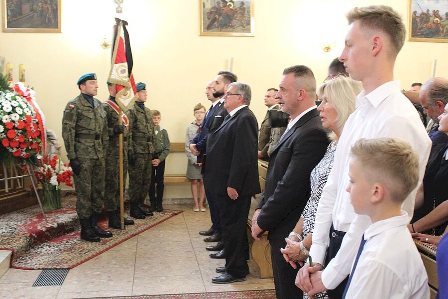 29 sierpnia 2019, Łękawica. Uroczystości pogrzebowe Wiesława Budzika „Rolanda”