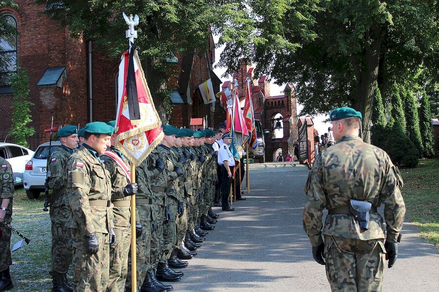 29 sierpnia 2019, Łękawica. Uroczystości pogrzebowe Wiesława Budzika „Rolanda”