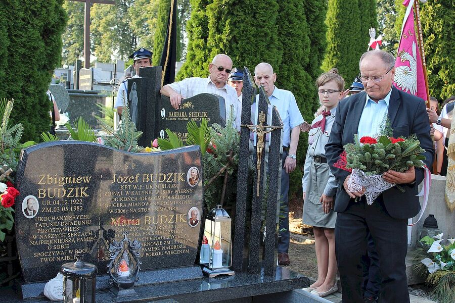29 sierpnia 2019, Łękawica. Uroczystości pogrzebowe Wiesława Budzika „Rolanda”